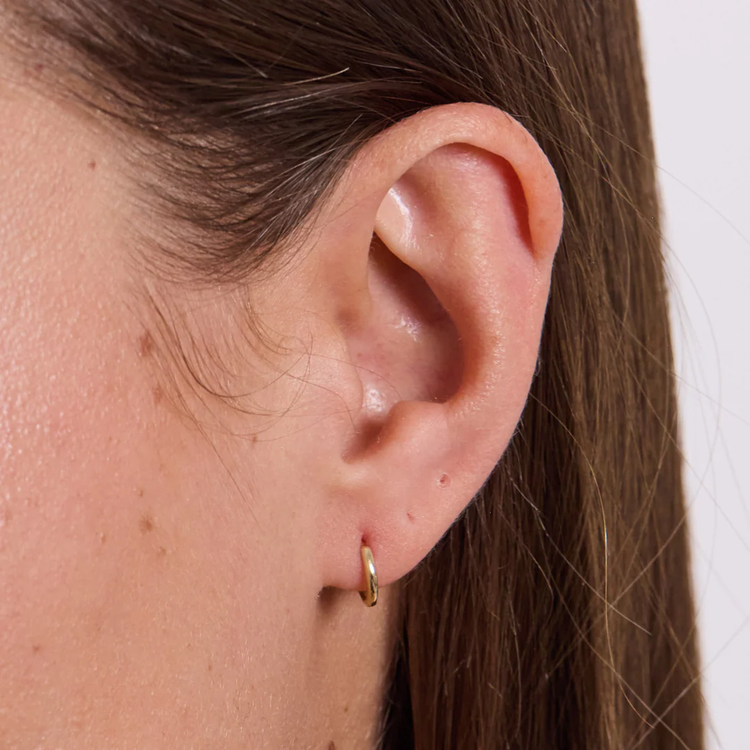 Hinged Sleeper Single 8mm - Solid Gold - Image 2