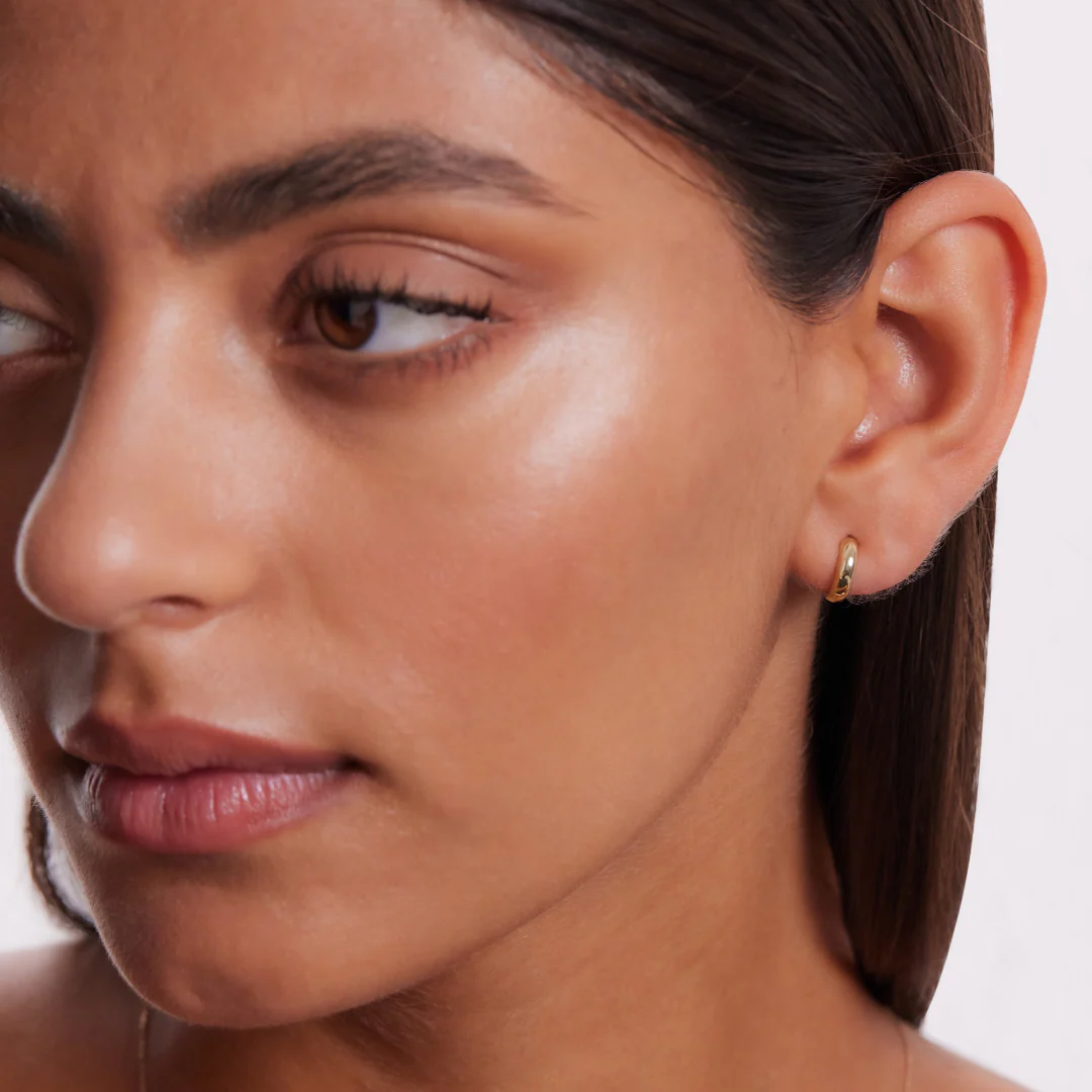 Lumi Hoop Earrings - Solid Gold - Image 2