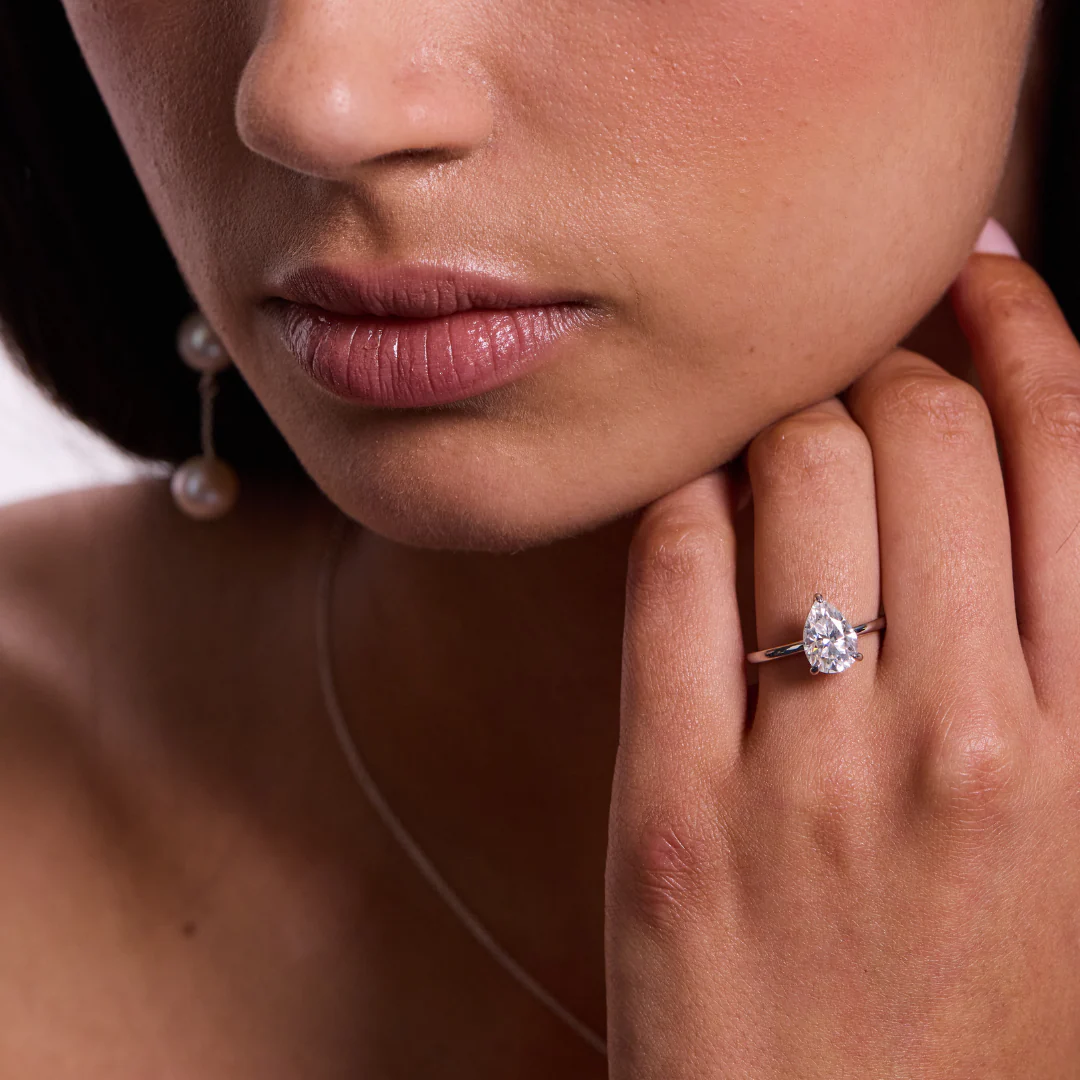 Pia Engagement Ring - White Gold - Image 2