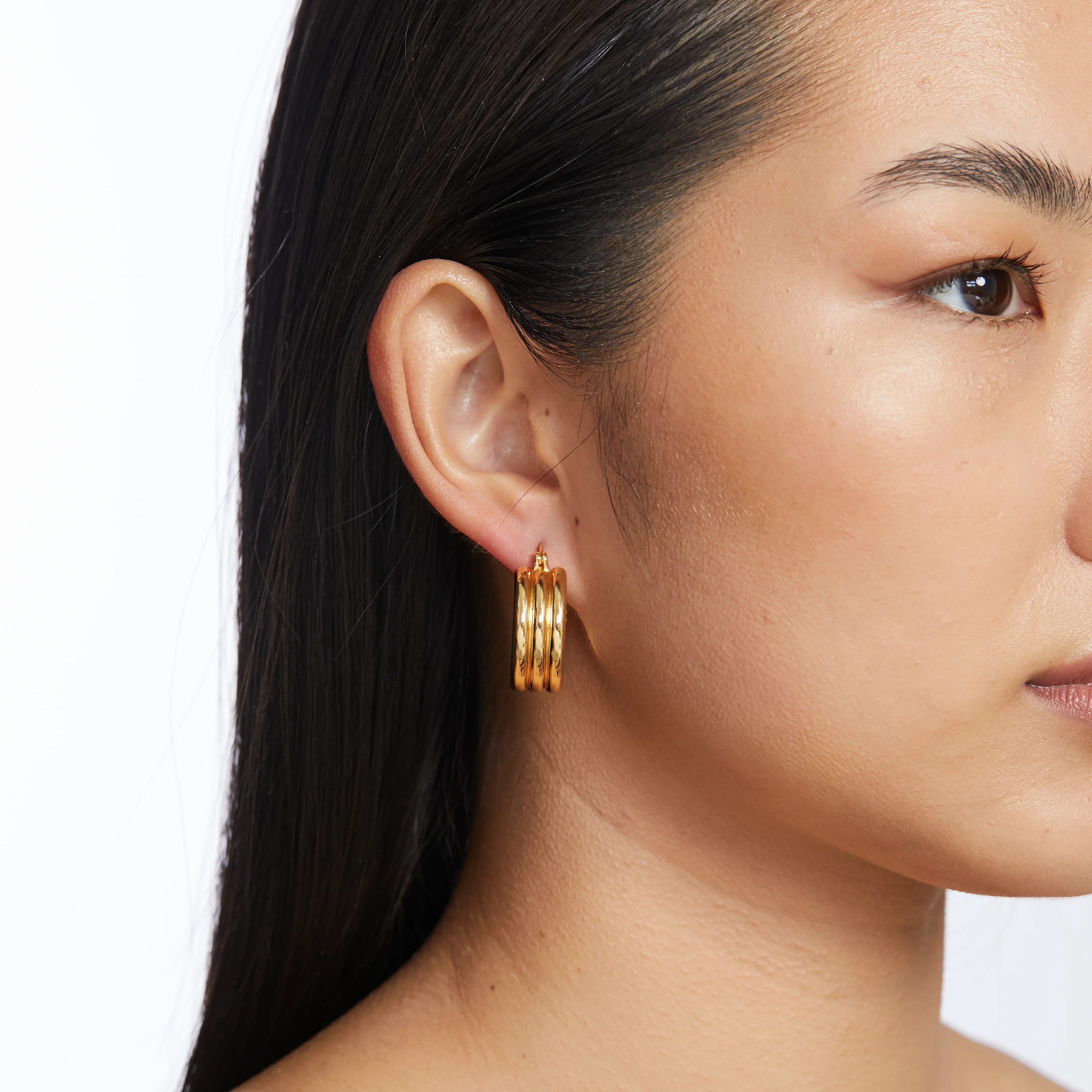Tessa Hoop Earrings - Gold - Image 4